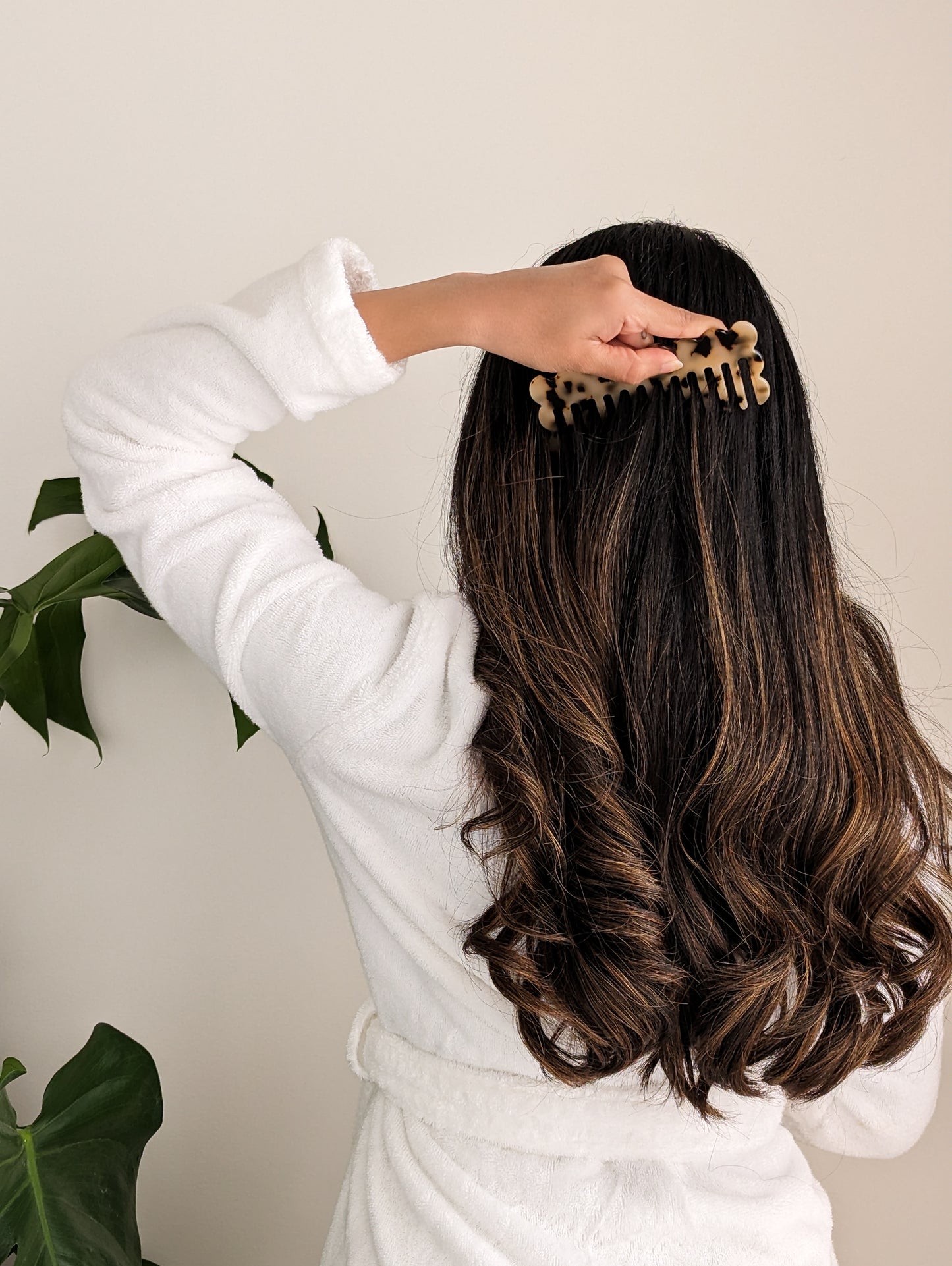 Amelia Scalloped Comb - Buttercream