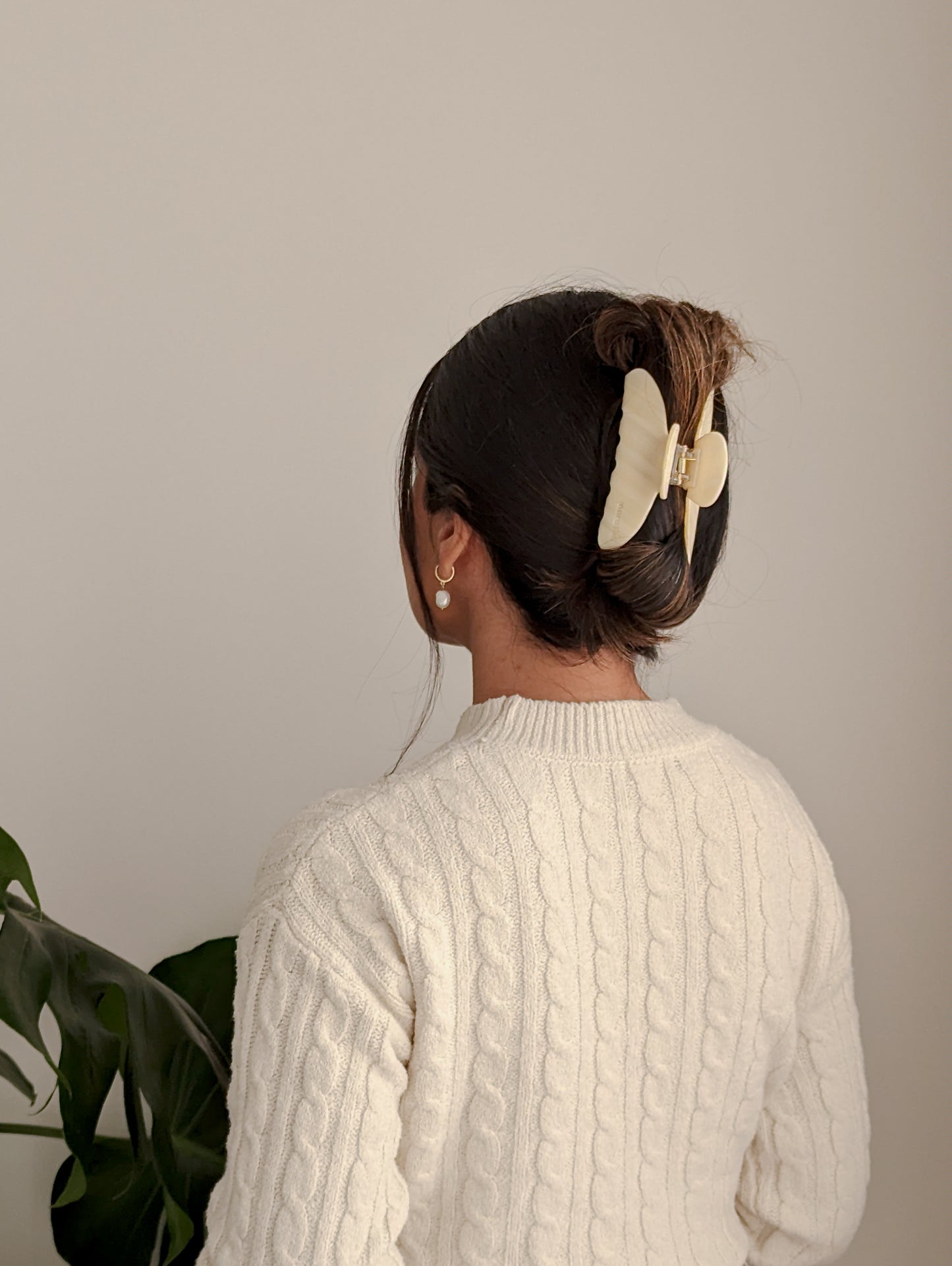 Kate Couture Claw Clip - Vanilla